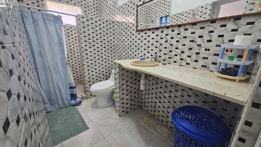 double bed room bathroom